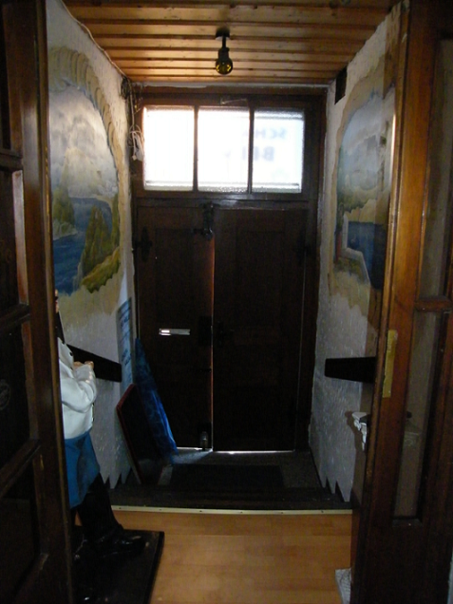 Wirtshaus in Neustadt a.d.Aisch - Innenansicht Flur vorher