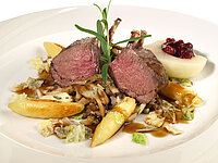 Rehkotelett und Kartoffelspalten