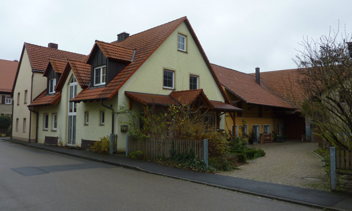 Hofstelle Haus - Außenansicht nachher