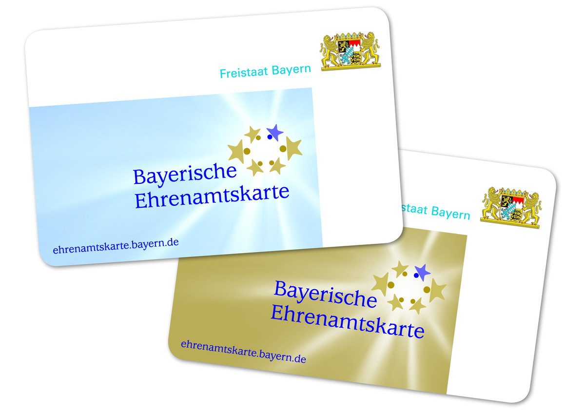 Grafik mit blauer und goldener Ehrenamtskarte