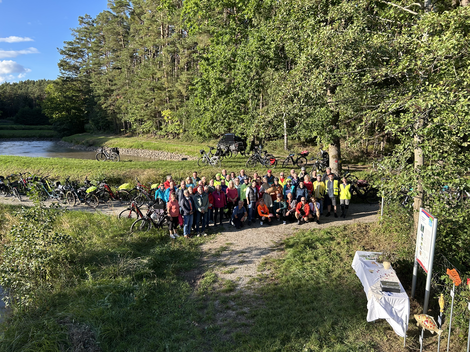 ©Elena Schuster Teilnehmer der Karpfenschmecker Radltour 2025