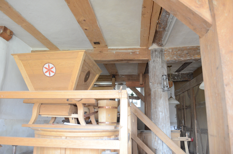 Dorfmühle - Innenansicht Mühlenraum nachher