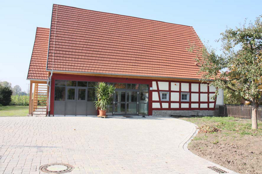 Dorfscheune - Außenansicht ost nachher