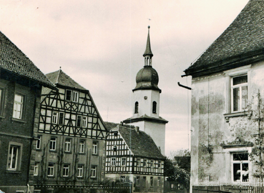 Wohnhaus - Außenansicht vorher