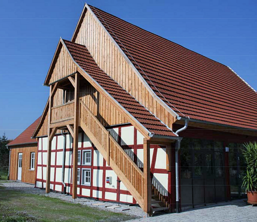 Dorfscheune - Außenansicht süd nachher