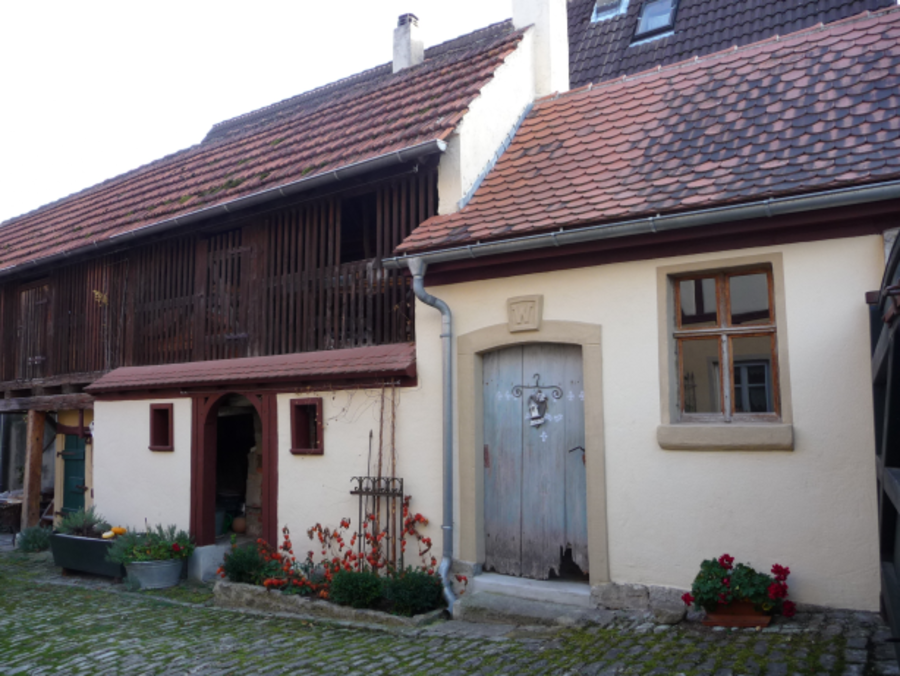 Dreiseithof Hofhaus - Außenansicht nachher